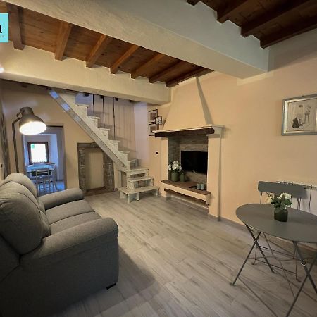 バーニ・ディ・ルッカ Casa Natalaヴィラ エクステリア 写真